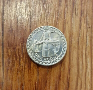 2005 Menai Bridge - Wales 1 one pound coin no longer in circulation - Picture 1 of 2