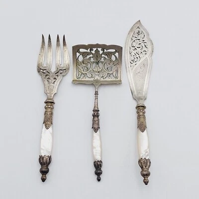 Fisch-Vorleger, 800er Silber/Perlmutt, Koch & Bergfeld um 1900 3 Teile Siebrecht - Bild 1 von 4