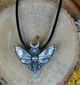 Night Moth Death's Head Hawkmoth Pendant Necklace Women Men Jewelry Gothic - Picture 1 of 10