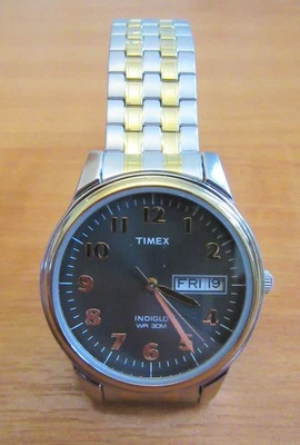 Timex Mens Charles Street 26481 Wristwatch .Indiglo. Two Tone Metal Strap. - Image 1 of 3
