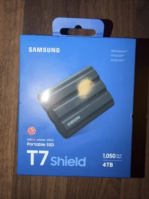SSD externo portátil Samsung T7 Shield 4 TB NVMe - negro (MU-PE4T0S) Foto 1 de 2