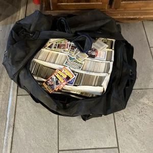 40 LB Sports Card Lot Baseball Football Basketball Hockey 70s 80s 90s Vintage - Picture 1 of 15