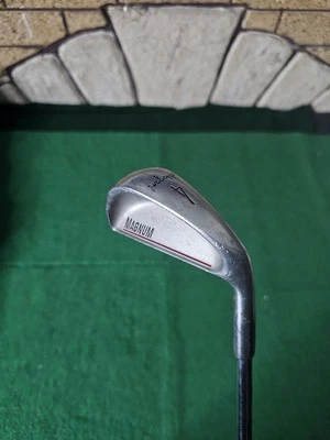 Hogan Magnum 4 Iron / Steel Shaft / Lamkin Crossline Grip / Right-Handed  - Image 1 of 4