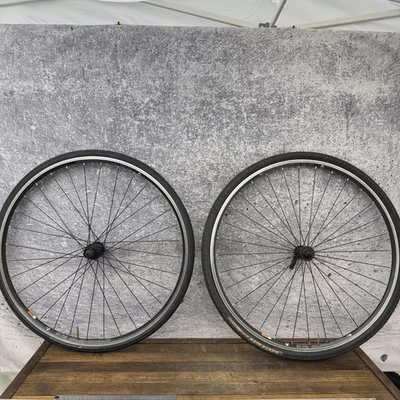 Juego de ruedas para bicicleta de carretera Bontrager AT-750 700c 32H freno de llanta QR par 130 mm 32 130 Foto 1 de 4