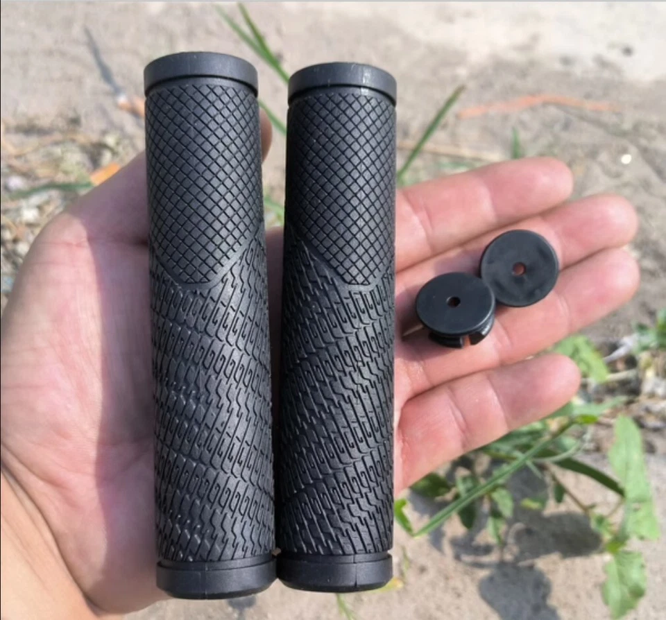 GT Bicycle handlebar grips fixed gear MTB bike grip 130mm - Image 1 of 4