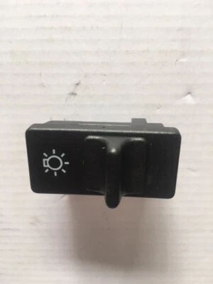 Fiat Panda 141  1980/2002  Interruttore comando 3 posizioni Luce Proiettori fari - Immagine 1 di 2