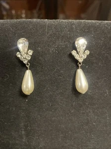 Vintage Crystal Pearl Dangle Drop Earrings Bridal Style - Picture 1 of 9