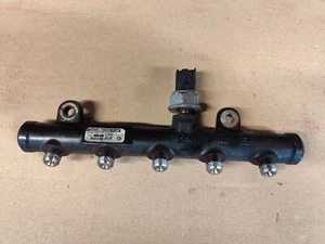 RAMPE INJECTION CITROEN C5 1 I PH2 2.0 HDI 136CV 9681649580 - Foto 1 di 5