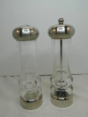 Juego de molinillo de sal y pimienta Olde Thompson acero al carbono y acrílico 8,5" Foto 1 de 4