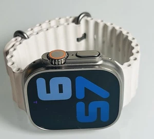 Apple Watch Ultra 2 49mm Titanium + 3 Official Apple Bands + Box – EXC!– GPS + - Zdjęcie 1 z 14