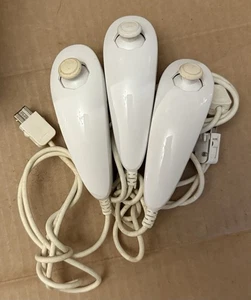 Nintendo Wii Nunchuk White RVL-004 -Tested - Picture 1 of 1
