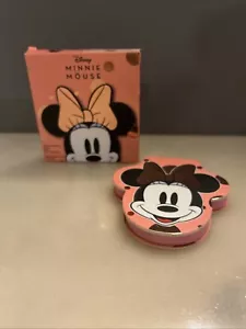 Disney's Minnie Mouse x Makeup Revolution Minnie Forever Highlighter Duo 0.29 oz - Picture 1 of 8