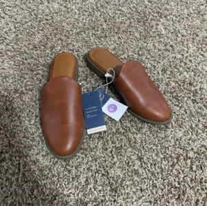 Women's Rita Mule Flats with Memory Foam Insole - Universal Thread™ Brown - Picture 1 of 1
