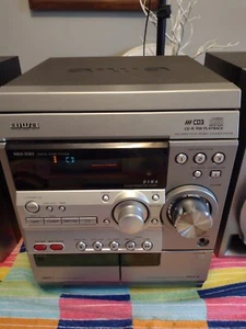 Aiwa NSX-D30 Digital Audio System Cassette Cd, And Radio 3 In 1 FOR PARTS ONLY - Picture 1 of 11