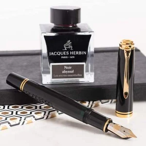 Pelikan Souveran M1000 Black Fountain Pen - Picture 1 of 12