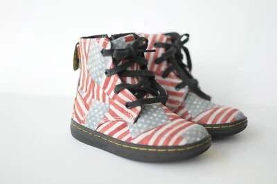 Botín Dr. Martens Laney Bandera Americana EE. UU. Lona Cremallera Bebé Niño Pequeño Talla 7 Foto 1 de 4