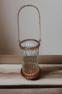 Wine Bottle Handled Serving Basket Metal Weave Footed Wood Base Vertical - Picture 1 of 6