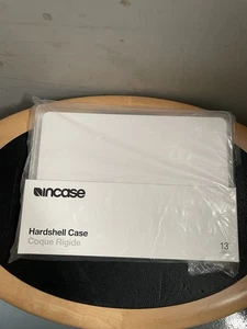ORYGINALNA OBUDOWA MacBook (PRO 13 cali, 2016-2019) Hardshll Case Pokrowiec na laptopa - Zdjęcie 1 z 3