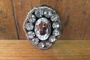 Diamante Felt Oval Brooch 4cm x 3cm - Picture 1 of 3