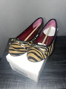 Isaac Mizrahi Sophie Size 7M Brown Zebra Leather Bow Ballet Flats NEW W/ BOX - Picture 1 of 4