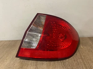 HYUNDAI GETZ 2007 RÜCKLEUCHTE O/S FAHRERSEITE / RECHTE SEITE 92402-1C5XX - Bild 1 von 2