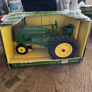 John Deere Model G Tractor 1/16 ERTL #5104 Die-Cast Narrow Front NIB Vintage  - Picture 1 of 3