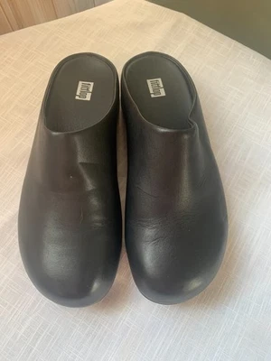 Fitflop Womens Black SHUV Leather Slip-On Clogs Sz 9 - Image 1 of 4