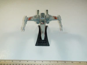 Star Wars Action Fleet Galoob 1995 X-Wing Red 5 Luke Skywalker & R2-D2 & Stand - Picture 1 of 4