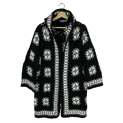 Cárdigan cuadrado tejido a mano Granny lana ganchillo estilo vintage negro talla grande Foto 1 de 4