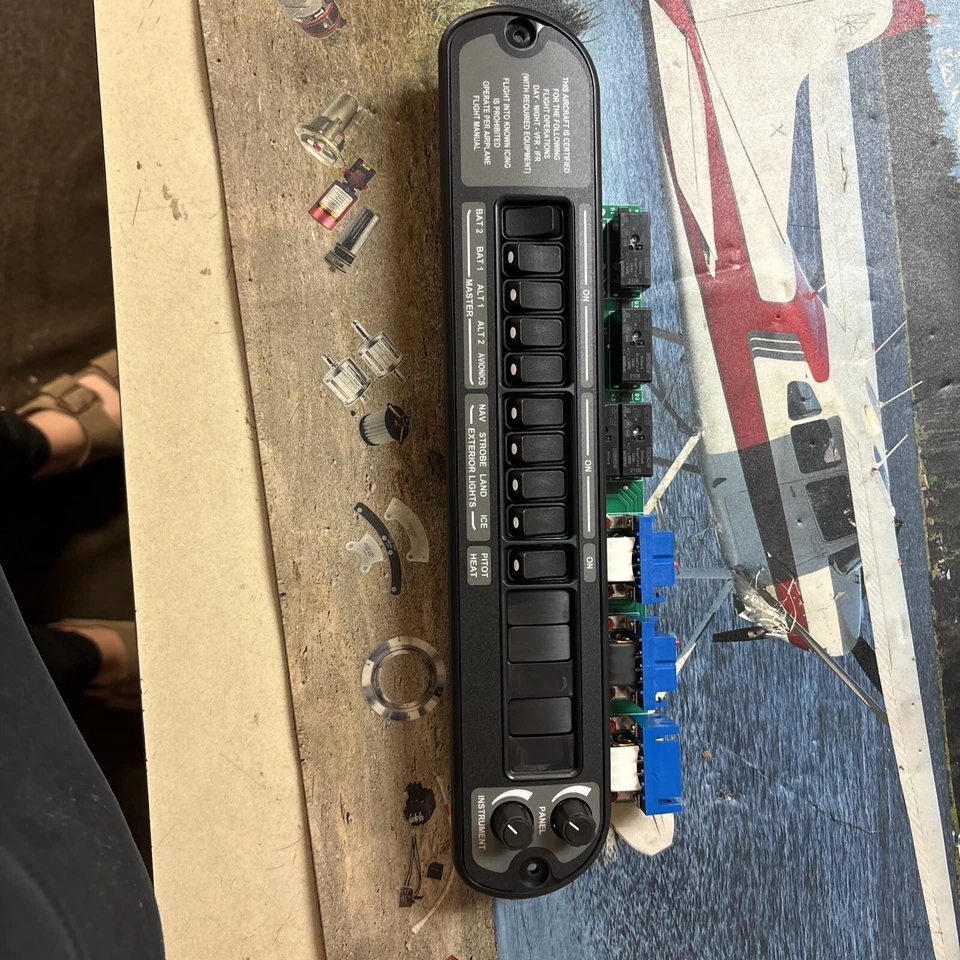 Панель болтового переключателя для SR20nonFIKI - Изображение 1 из 3