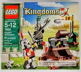 LEGO Kingdoms Knight's Showdown 7950 Castle Lion Dragon Knights Sealed
