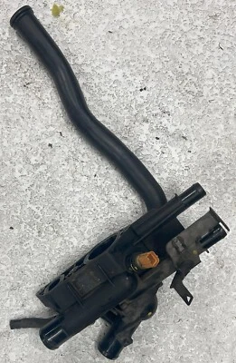 👍 CARCASA TERMOSTATO MOTOR HYUNDAI SONATA, SANTA FE, KIA OPTIMA, SORENTO 2011-2016 Foto 1 de 4