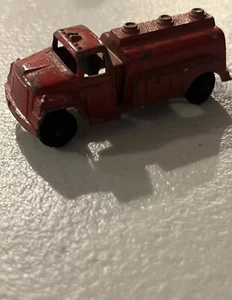 Tootsie Toy TootsieToy Tanker 2.5" Diecast Metal Truck Red Vintage - Picture 1 of 7