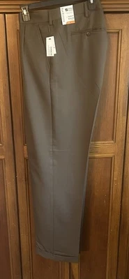 Pantalones de Viajero Van Heusen Para Hombre Calce Clásico Plisados Sin Hierro Poliéster 42 X 34 Nuevos con Etiquetas Foto 1 de 4