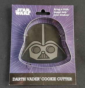Star Wars Darth Vader Shaped Cookie Cutter - Picture 1 of 5