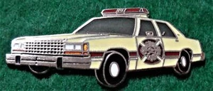 EDMONTON FIRE CHIEFS CAR FIRE DEPARTMENT Pin - Picture 1 of 4
