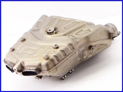 DUCATI 749R Genuine silencer 9398km Catalyst included 999R  - Изображение 1 из 4