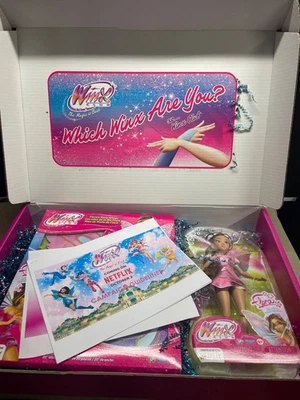 Winx Club Рекламная Коробка С Фигуркой Флоры Крылья Наклейки Заколка Кампания Бумаги - Изображение 1 из 4