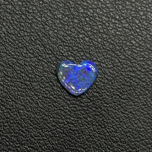 Polished Heart Cut Australian Lightning Ridge Opal Gem - Picture 1 of 5