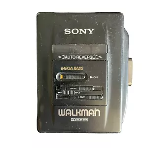 Sony WM-2055 Walkman Cassette Player Mega Bass tragbarer Kassettenspieler - Bild 1 von 3