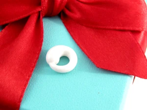 New Tiffany & Co Silver White Chalcedony Eternal Circle Peretti Charm Pendant - Picture 1 of 3