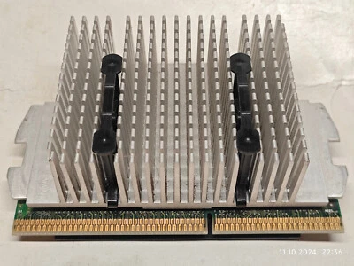 Slot 1 Intel Pentium III Coppermine CPU 600 MHz SL3XJ 133 Mhz Bus TESTED - Image 1 of 4