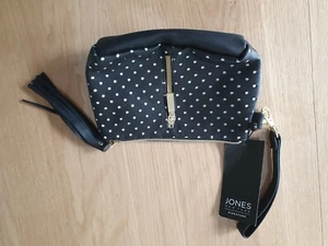 Womens Beauty Bag Size Small Black Jones New York - Picture 1 of 3