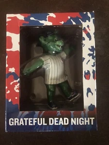 Chicago Cubs Grateful Dead Night Green Clark Bear Bobblehead 5/23/23 Neu im Karton SGA - Bild 1 von 7