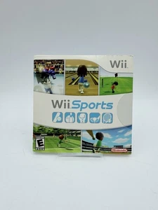 Wii Sports (Nintendo Wii, 2007) Nuevo Juego Sellado de Fábrica en Funda de Cartón - Imagen 1 de 3