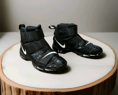 Nike Force Savage 2 Shark GS football cleats black Boy's 4.5 - Image 1 of 4