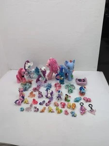 Konvolut 39 Figuren - My Little Pony MLP FiM verschiedene Ponys G3, G4, G4,5, G5 Brushable - Bild 1 von 23