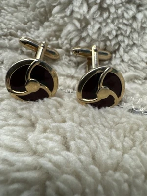 Gemelos centrales rojos vintage tono dorado con SWANK Foto 1 de 3