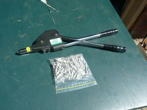 T - Marson 39020 Big Daddy Hand Riveter Heavy Duty Riveter 3 tips and Rivets - Picture 1 of 5