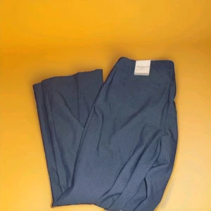 VAN HEUSEN WOMANS TROUSER LEG MODERN FIT PANTS SIZE 8REGULAR NEW W/TAGS - Picture 1 of 5